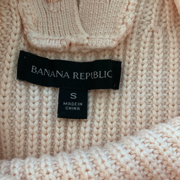 Banana Republic Ballet Pink sweater - Picture 2 of 3